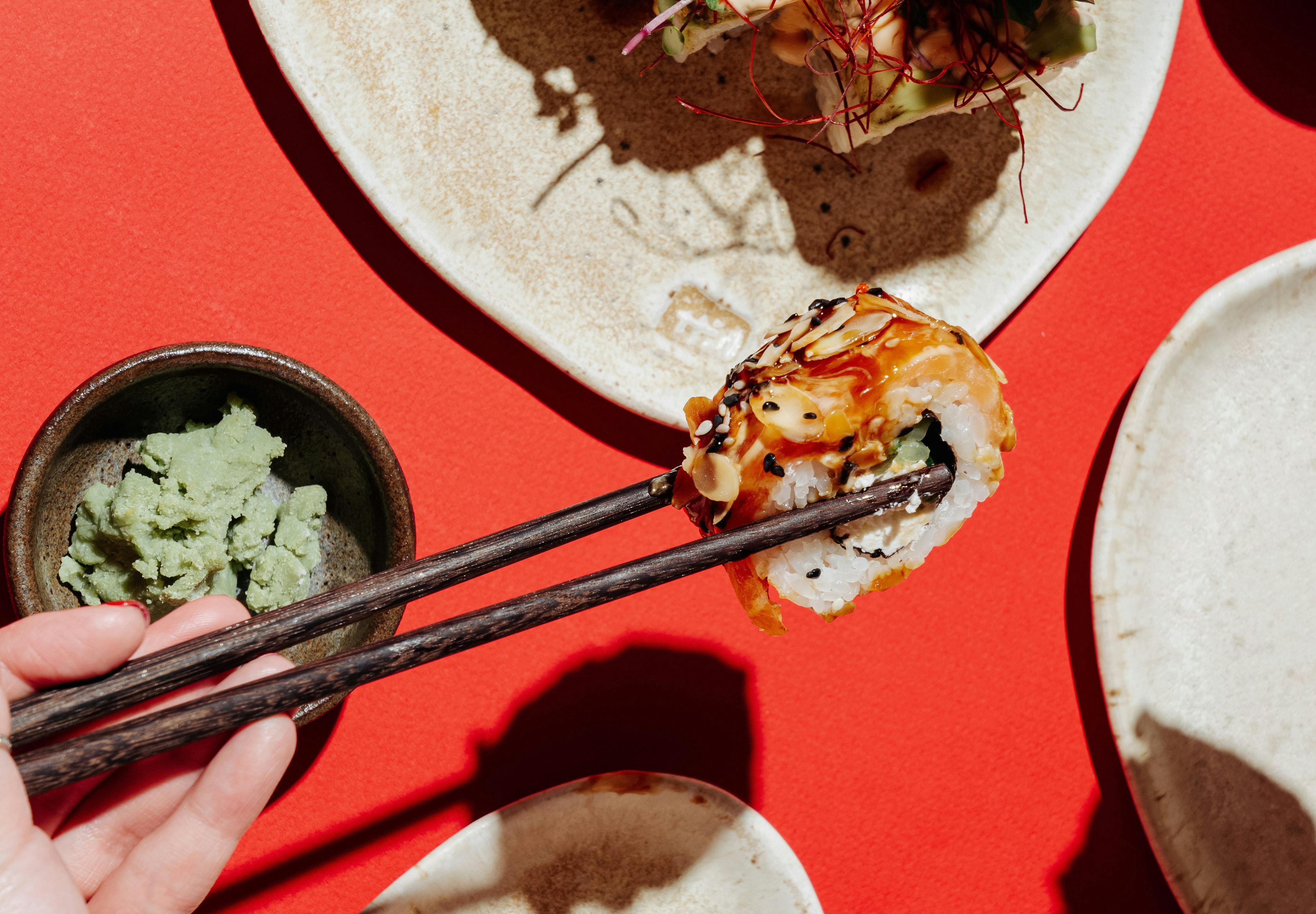 Hot Roll de salmão empanado